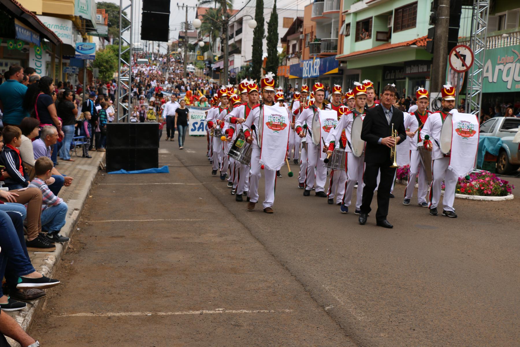 Desfile Cidadania 2019 - 008.jpg