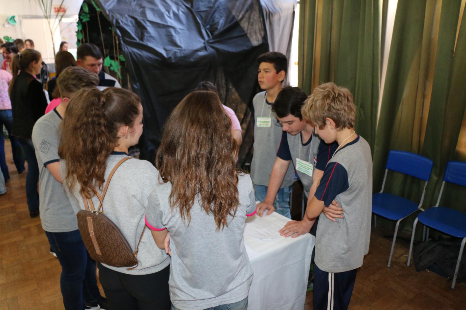 Feira do Conhecimento EEB São José 033.jpg