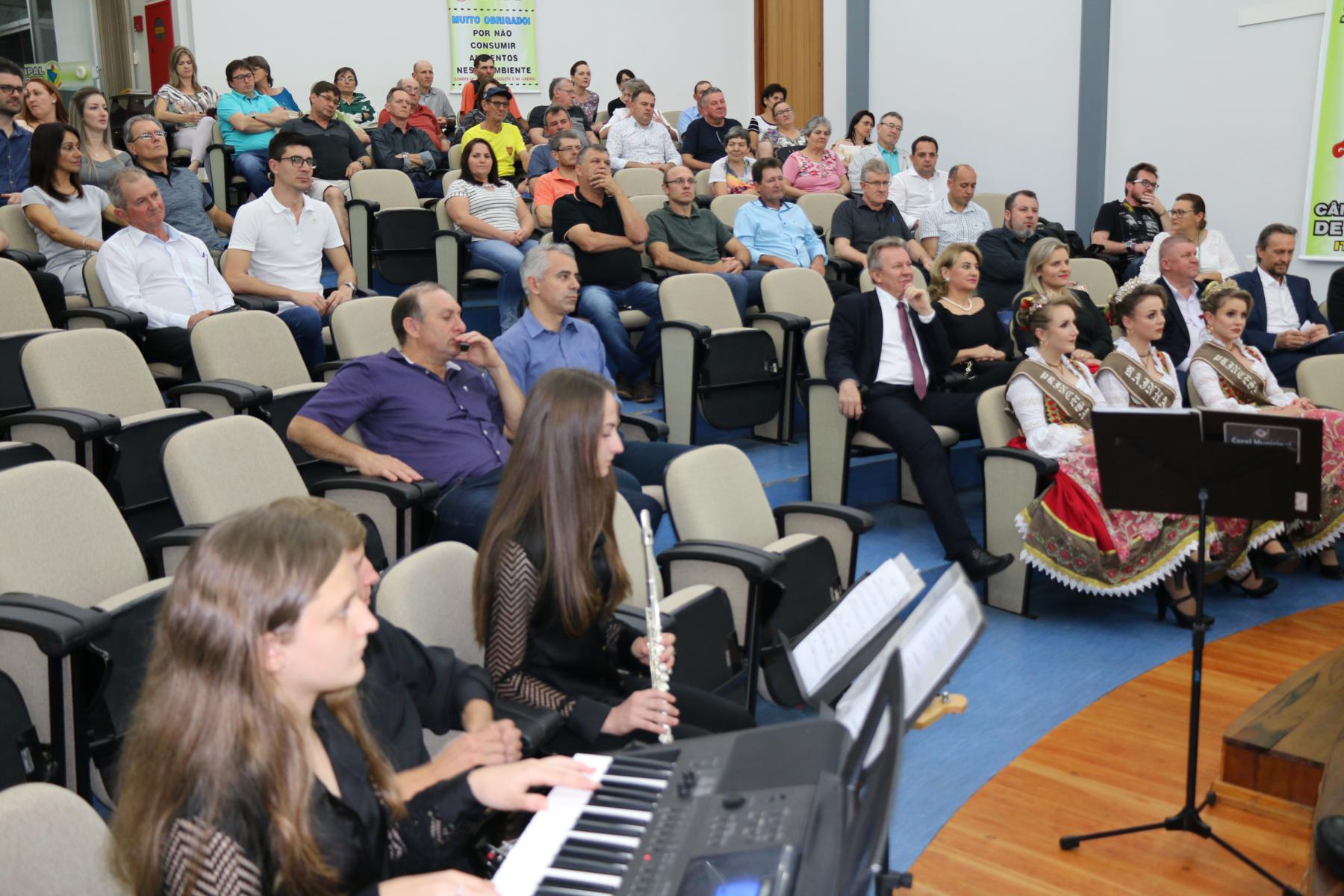 Sessão Solene 05.jpg