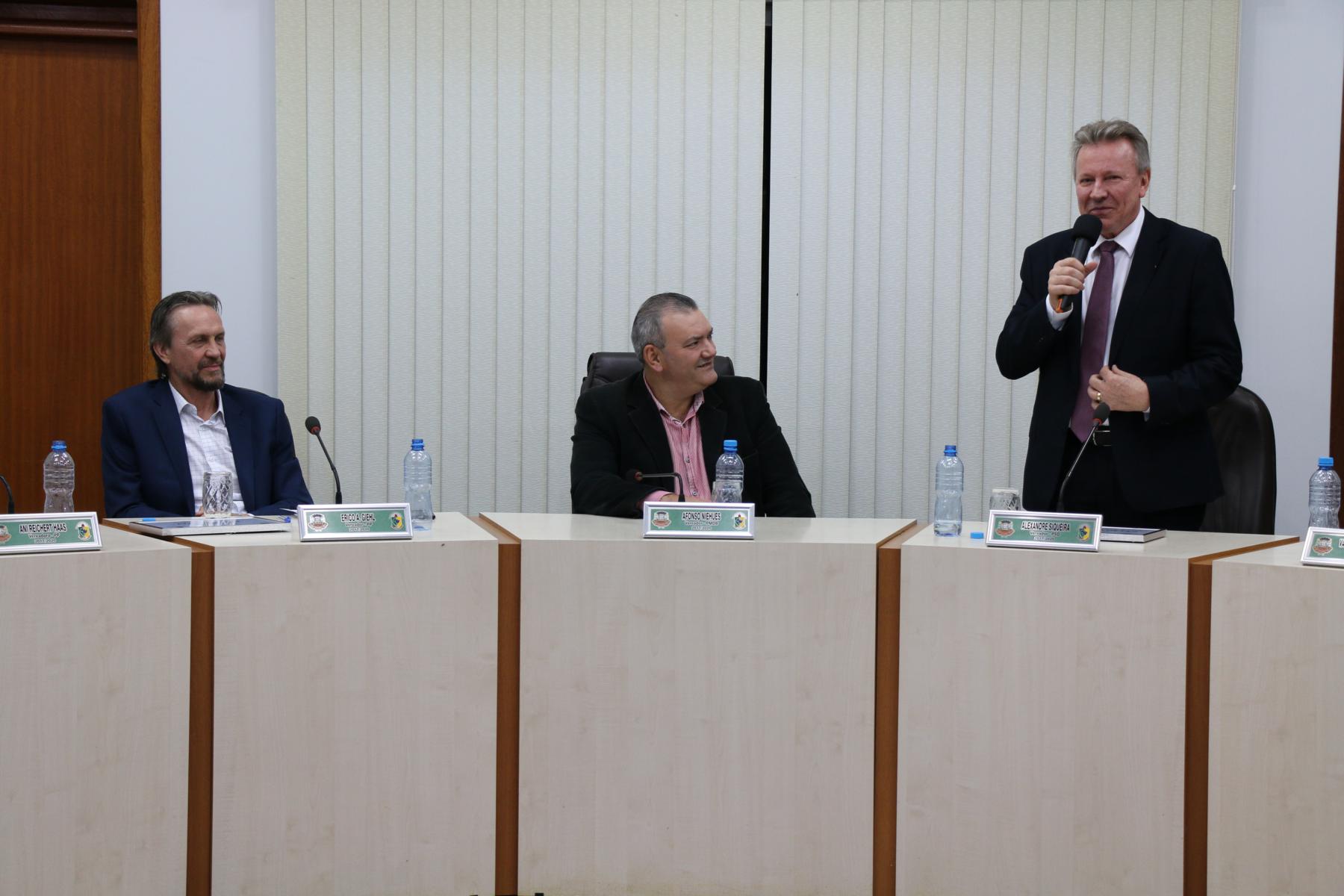 Sessão Solene 14.jpg