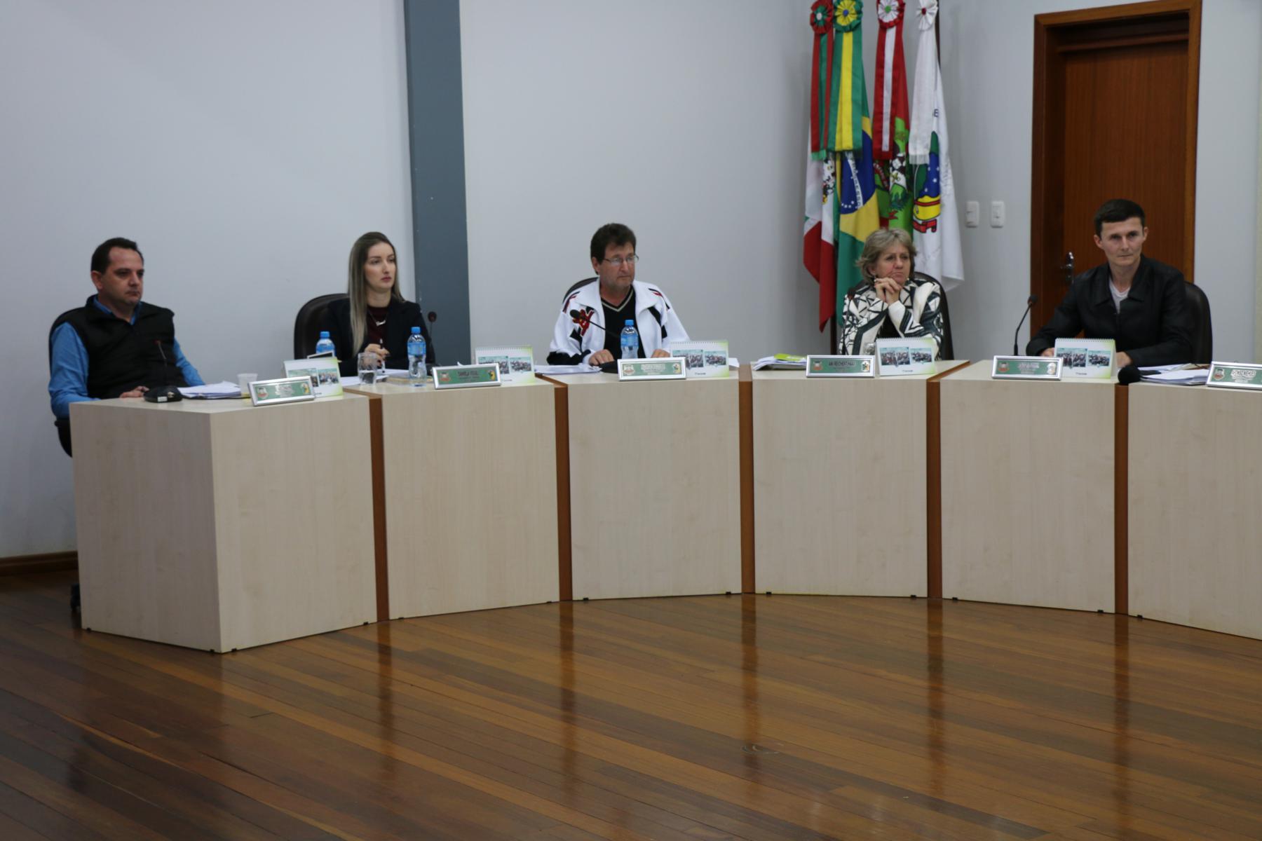 18ª Sessão Ordinária 004.jpg