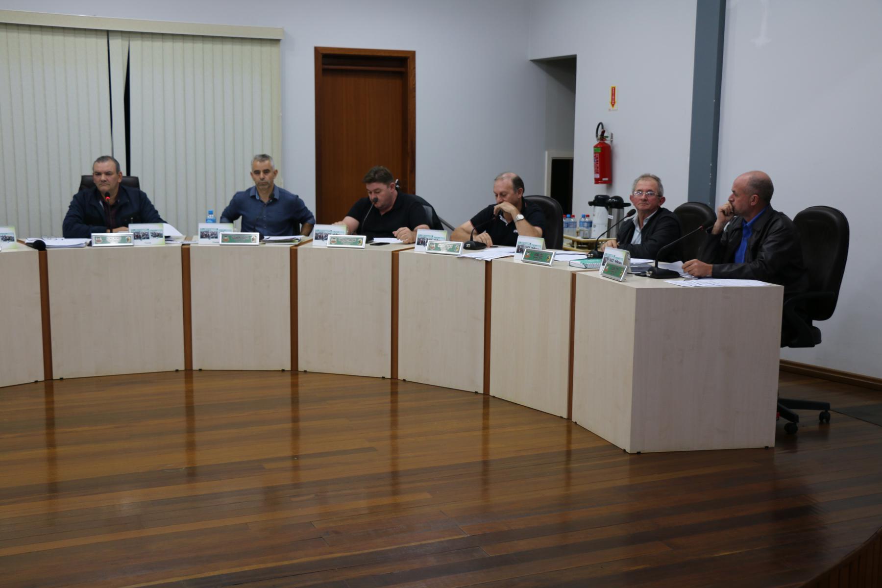 18ª Sessão Ordinária 006.jpg