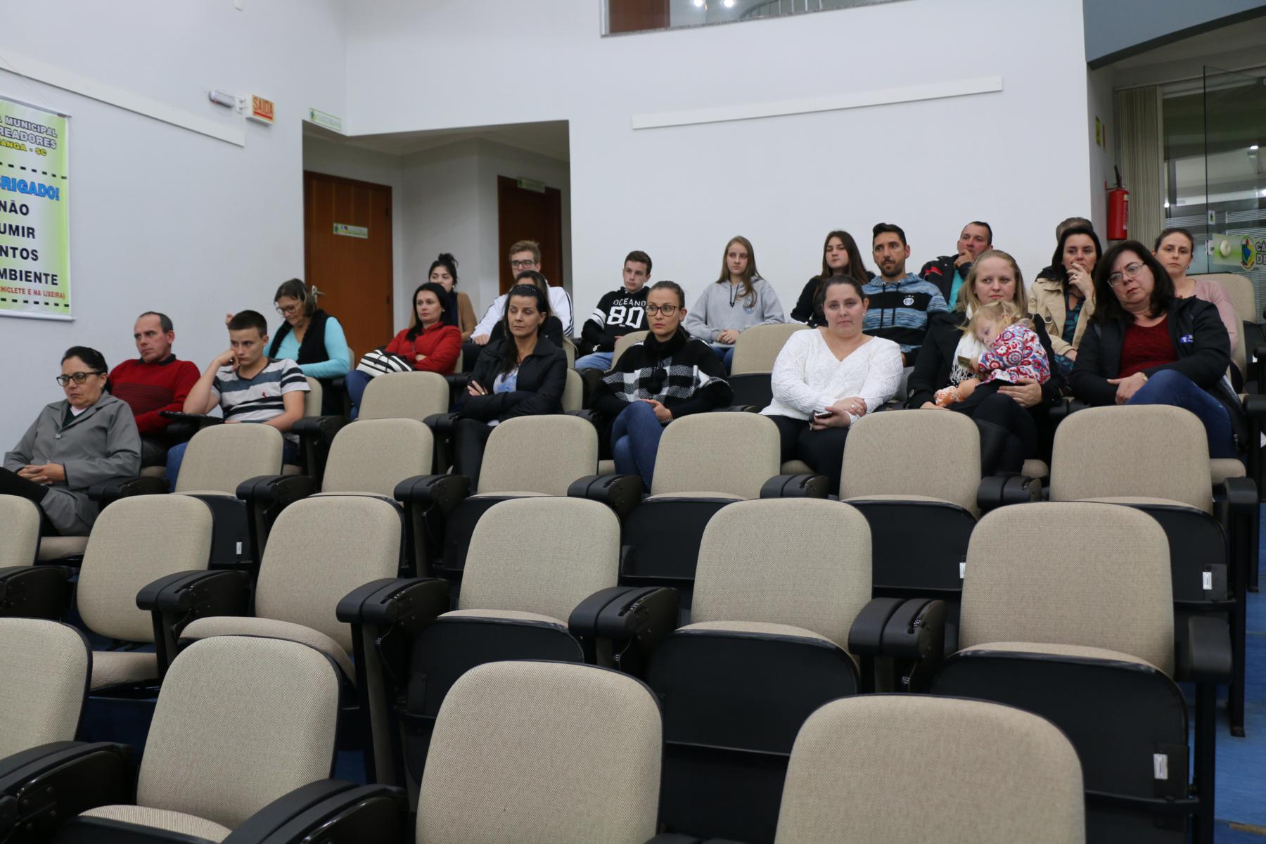 18ª Sessão Ordinária 008.jpg