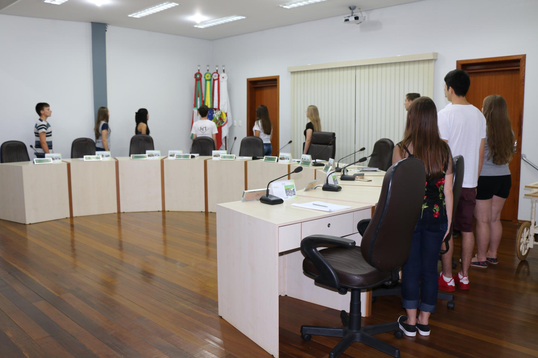 Sessão Solene de Posse da Câmara Mirim 05.jpg