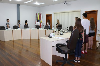 Sessão Solene de Posse da Câmara Mirim 05.jpg