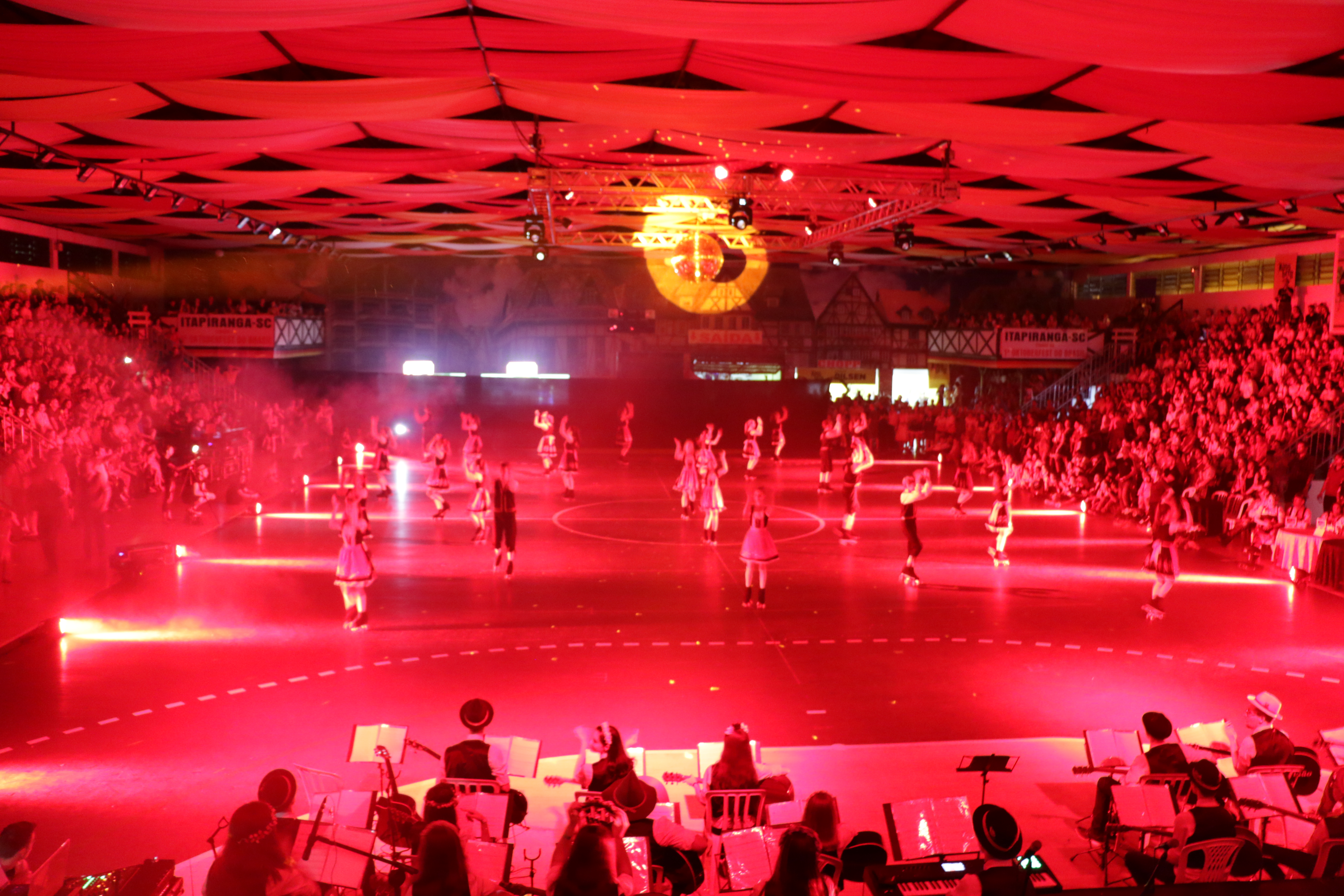 Show da Oktoberfest atrai grande público