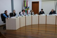 Vereador apresenta pedido de providências no plenário na Câmara